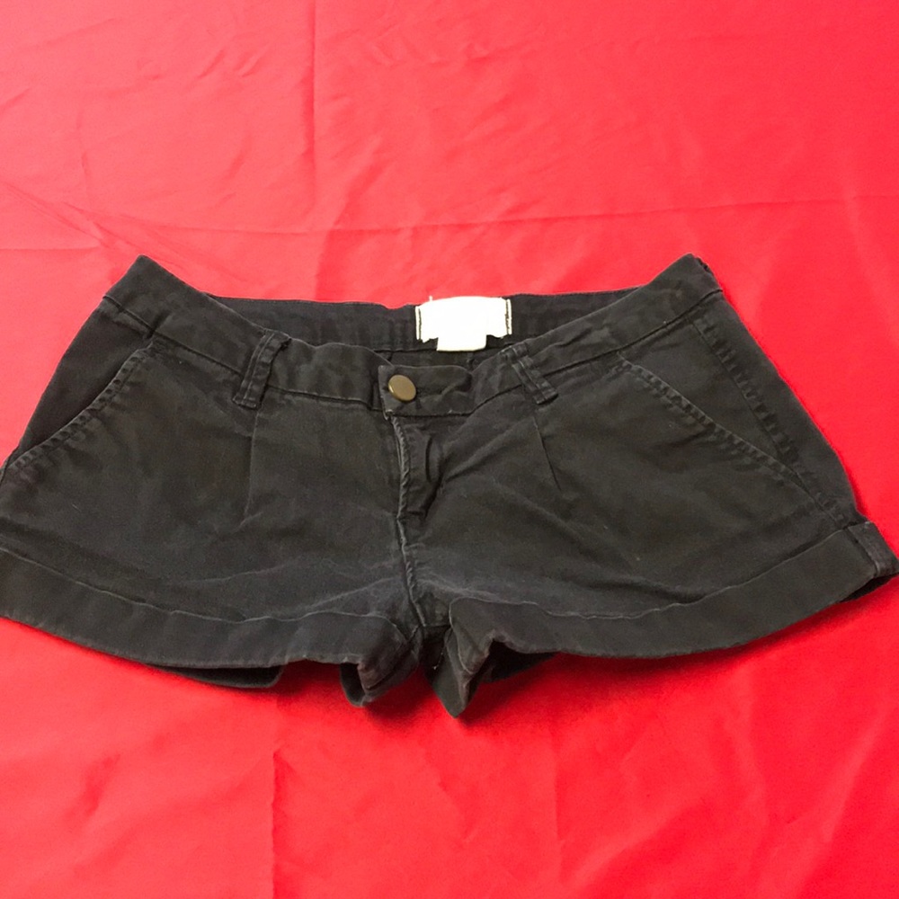 Black shorts size 3 juniors